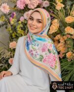 Floral print cotton scarf